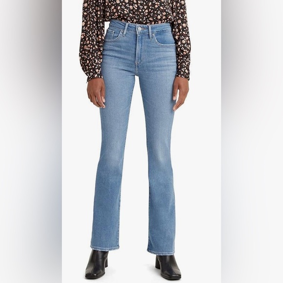 Levi’s 515 Boot Cut Jeans - Picture 1 of 5